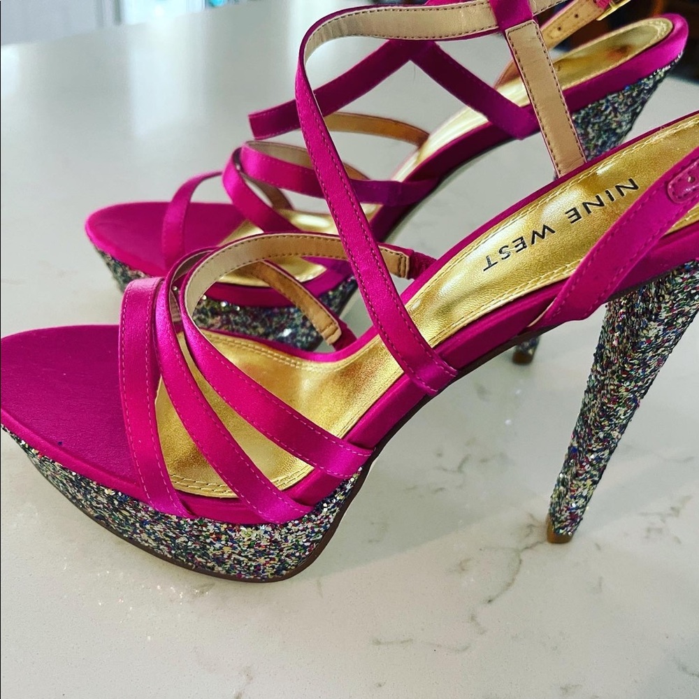 Nine West Size 8.5 Heels Hot Pink - Magenta Never Worn